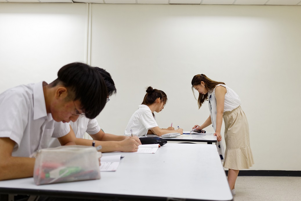 substitute teacher class